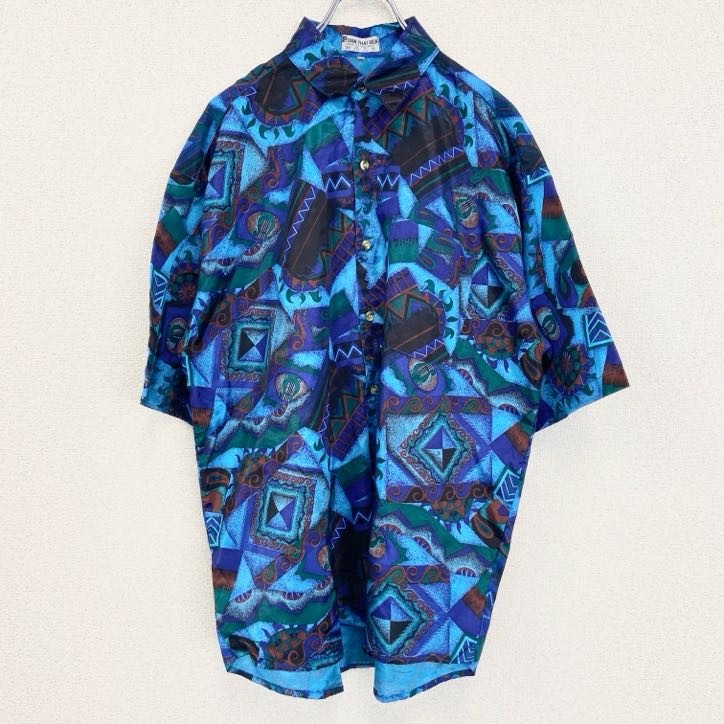 古着 used 半袖プリント総柄シャツ レトロデザイン 胸ポケット タイシルク 幾何学模様 派手 青 ブルー 拍卖