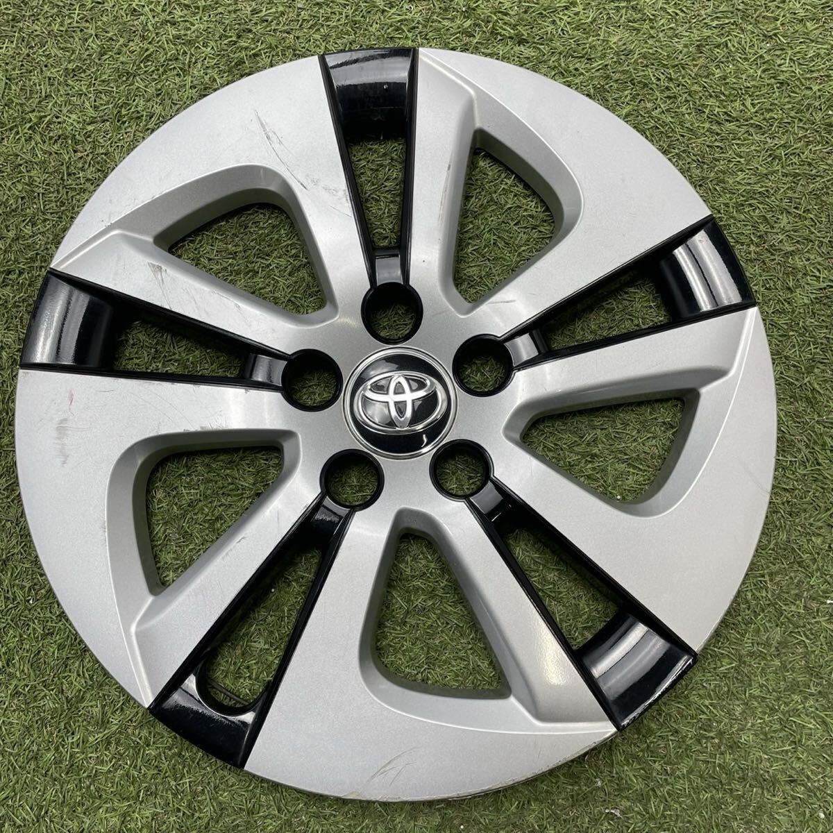 (285)15インチ TOYOTA ホイールカバー プリウス50系 トヨタ 純正 ホイールキャップ 1枚拍卖