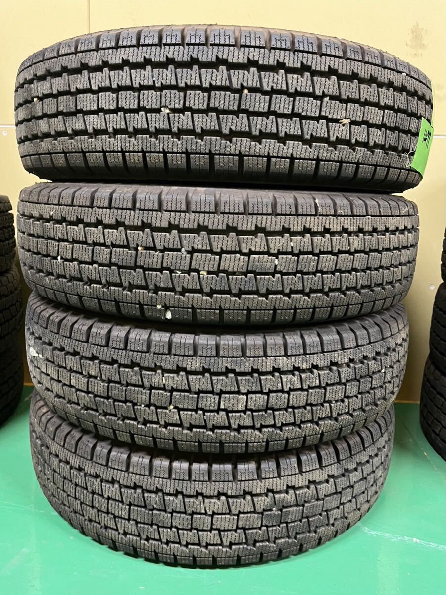 【1477】12インチ スタッドレス BRIDGESTONE W300 145/80R12 80/78N LT 冬用 2022年製 9分山 中古タイヤ 4本セット拍卖