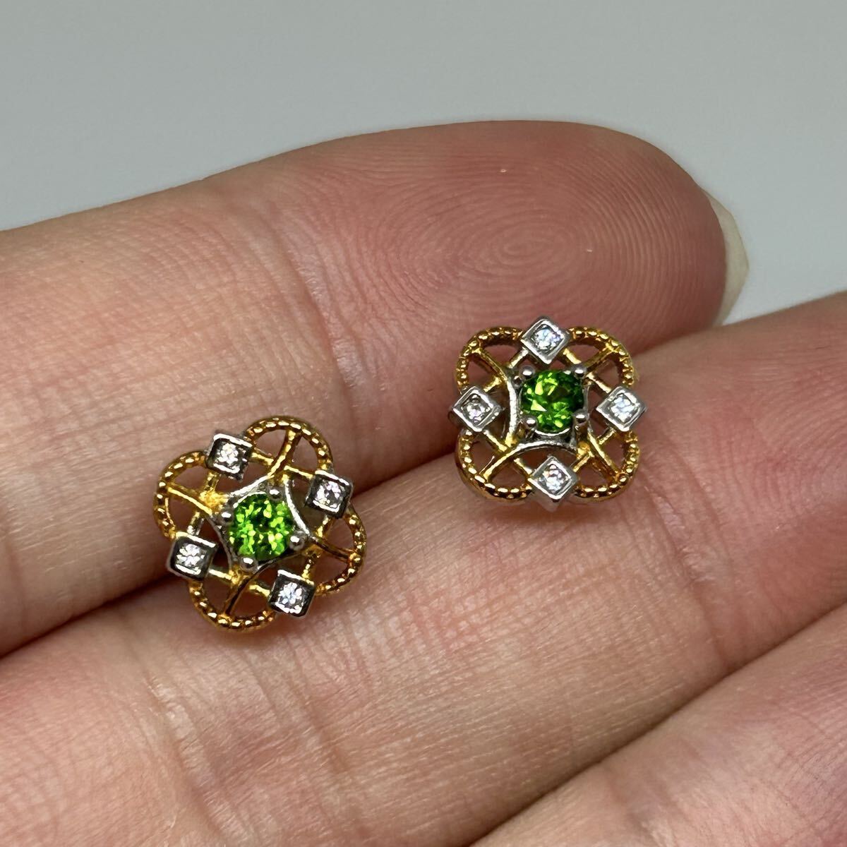 クロムダイオプサイト ピアス 276拍卖