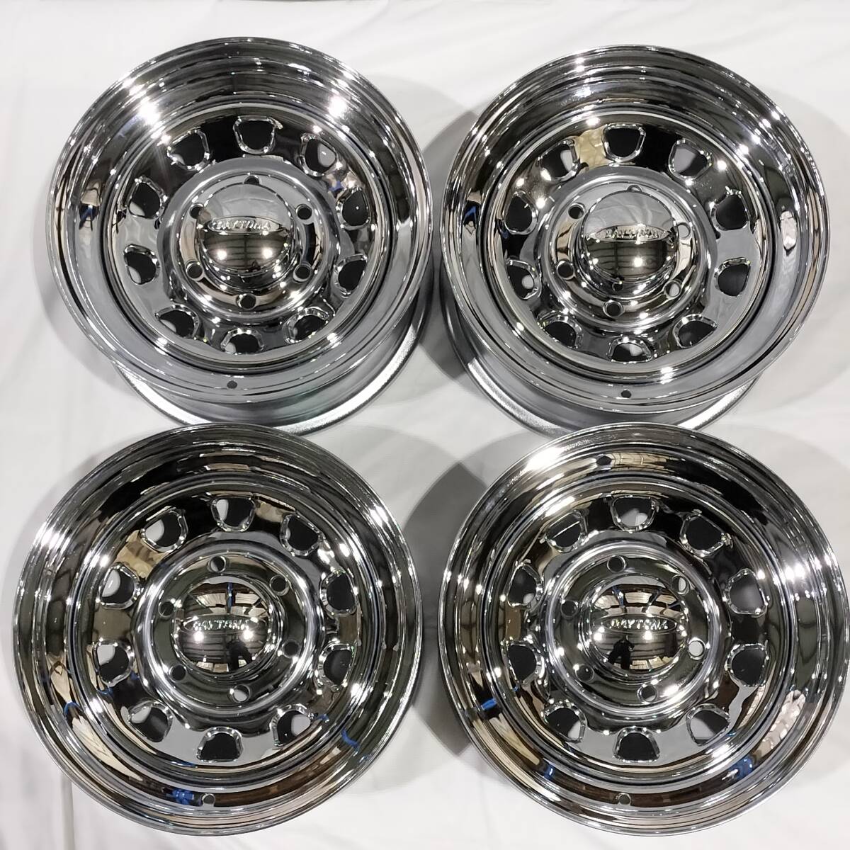 デイトナ クローム 16-7.0J 6H139.7 +19 ホイール4本セット ハイエース 100系 200系 アウトレット 特価品! 01-0049S拍卖
