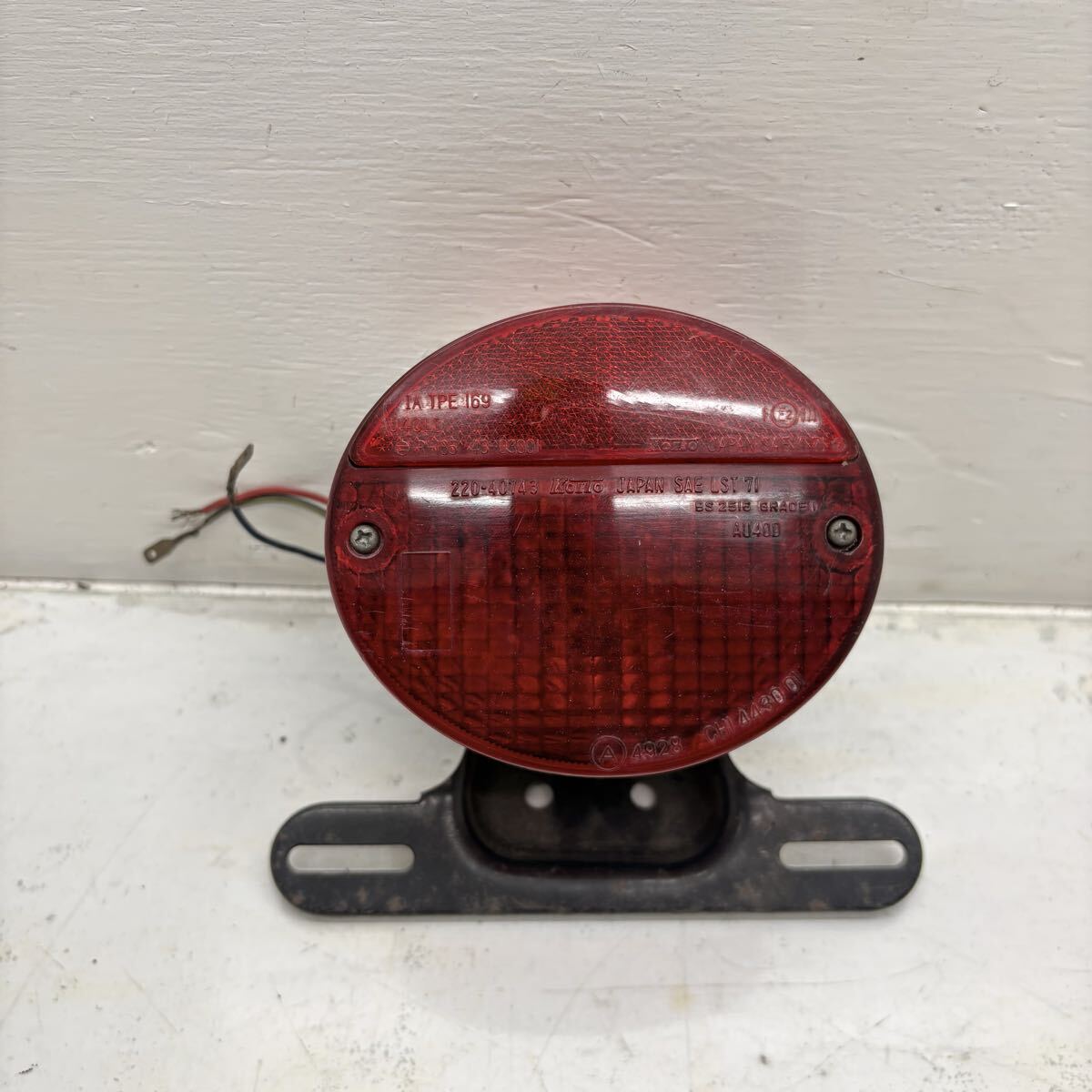 01590 カワサキ Z1 Z2 テールランプ 純正 テールランプブラケット拍卖