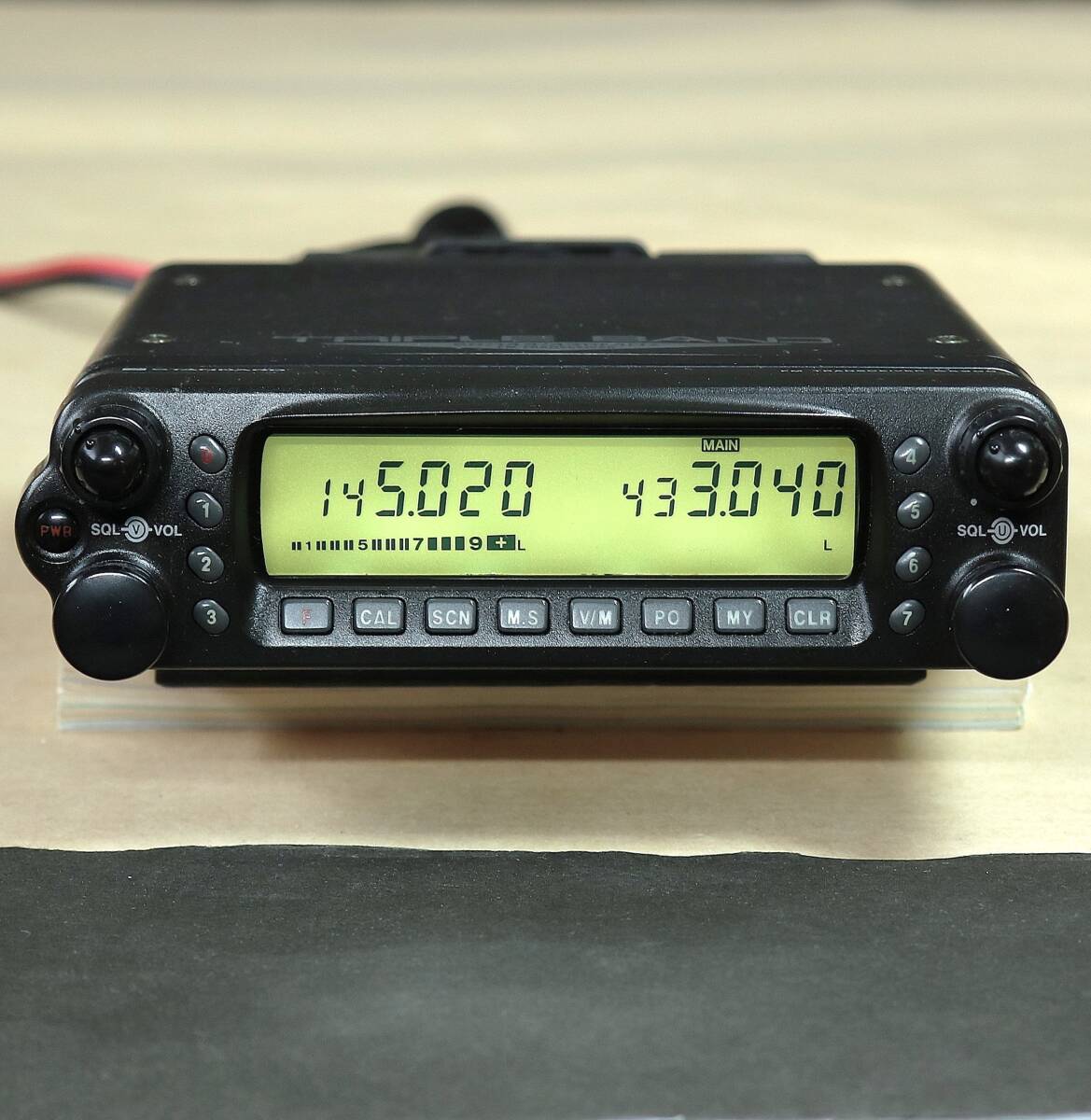 STANDARD スタンダード C5900B ミドルタイプ 50/145/430MHz 白色LED 3バンド モービル機(検索:TM-741 TM742 TM-643)拍卖