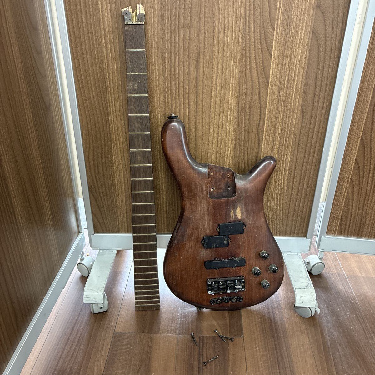 動作未確認 ★ ジャンク warwick the sound of wood made in germany ワーウィック エレキベース ベース 弦楽器 楽器 10179y拍卖