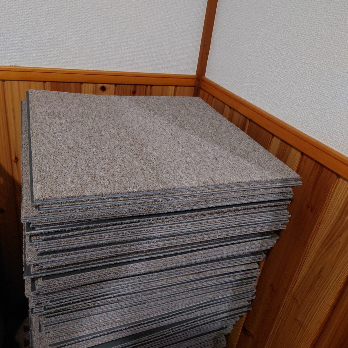 絨毯 カーペット グレー 500×500 フローリングに 中古 1枚 価格です サンゲツ 0311A拍卖
