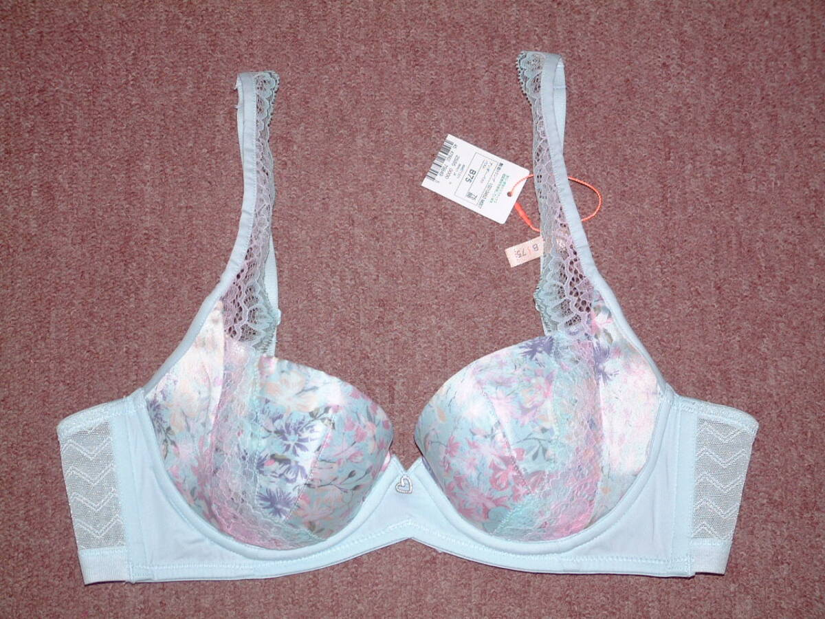 ★B75 ★ トリンプ ブラジャー AMOSTYLE きゅっと寄せブラ ワイルドグラデーションメドウ AMST1371 WHU1 JX M007拍卖