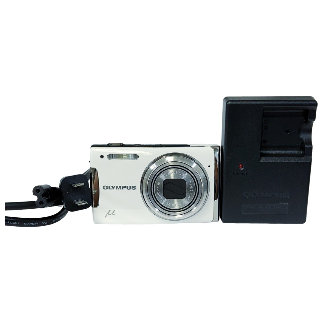 【返品保証】 オリンパス Olympus μ 1060 ホワイト コンパクトデジタルカメラ バッテリー・チャージャー付き Z1496拍卖