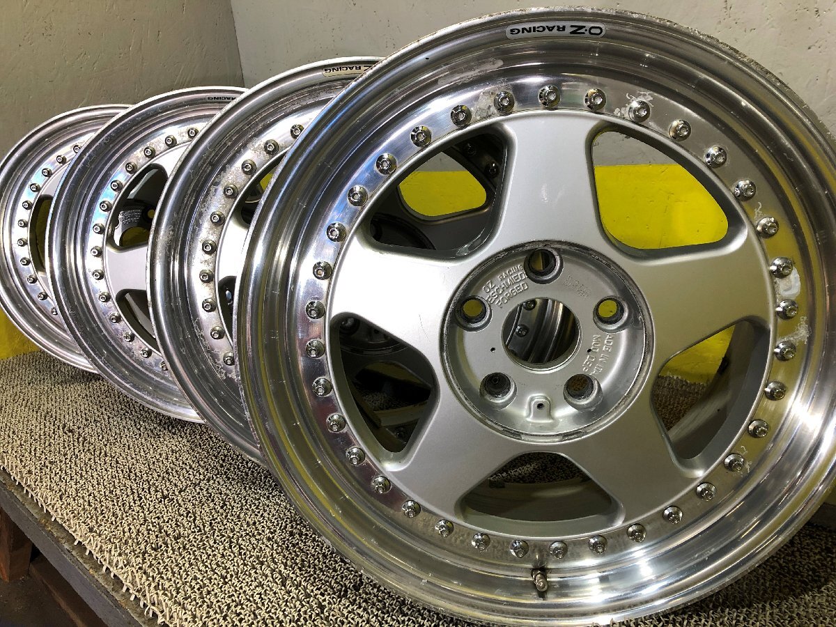 OZレーシング フッツーラ 17×8J 5H PCD114.3 ET+45 4本 989 ホイール(沖縄県・離島は発送不可)拍卖