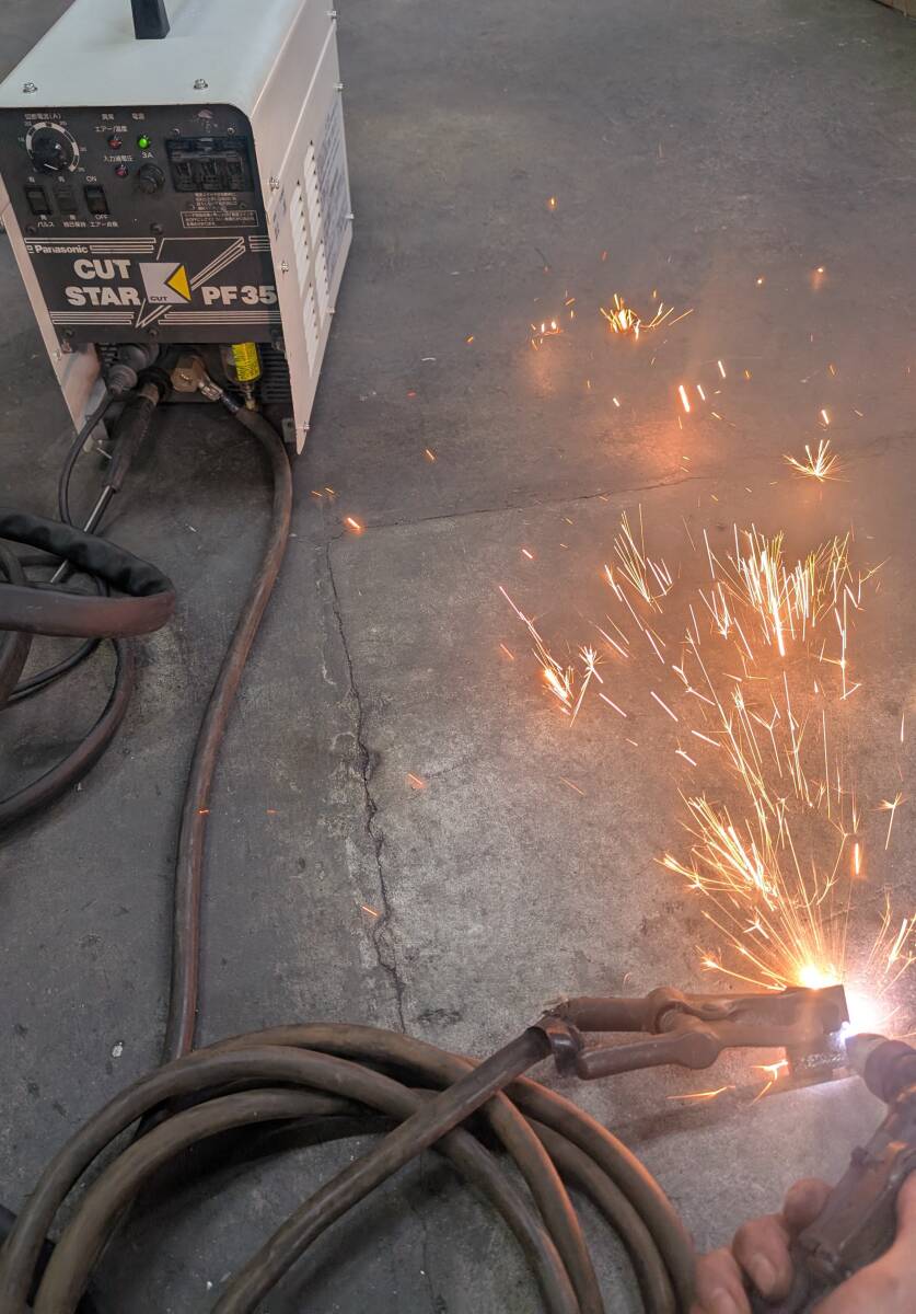 Panasonic 最大12ミリ切断 パルス機能付き エアープラズマ切断機 PF-35拍卖