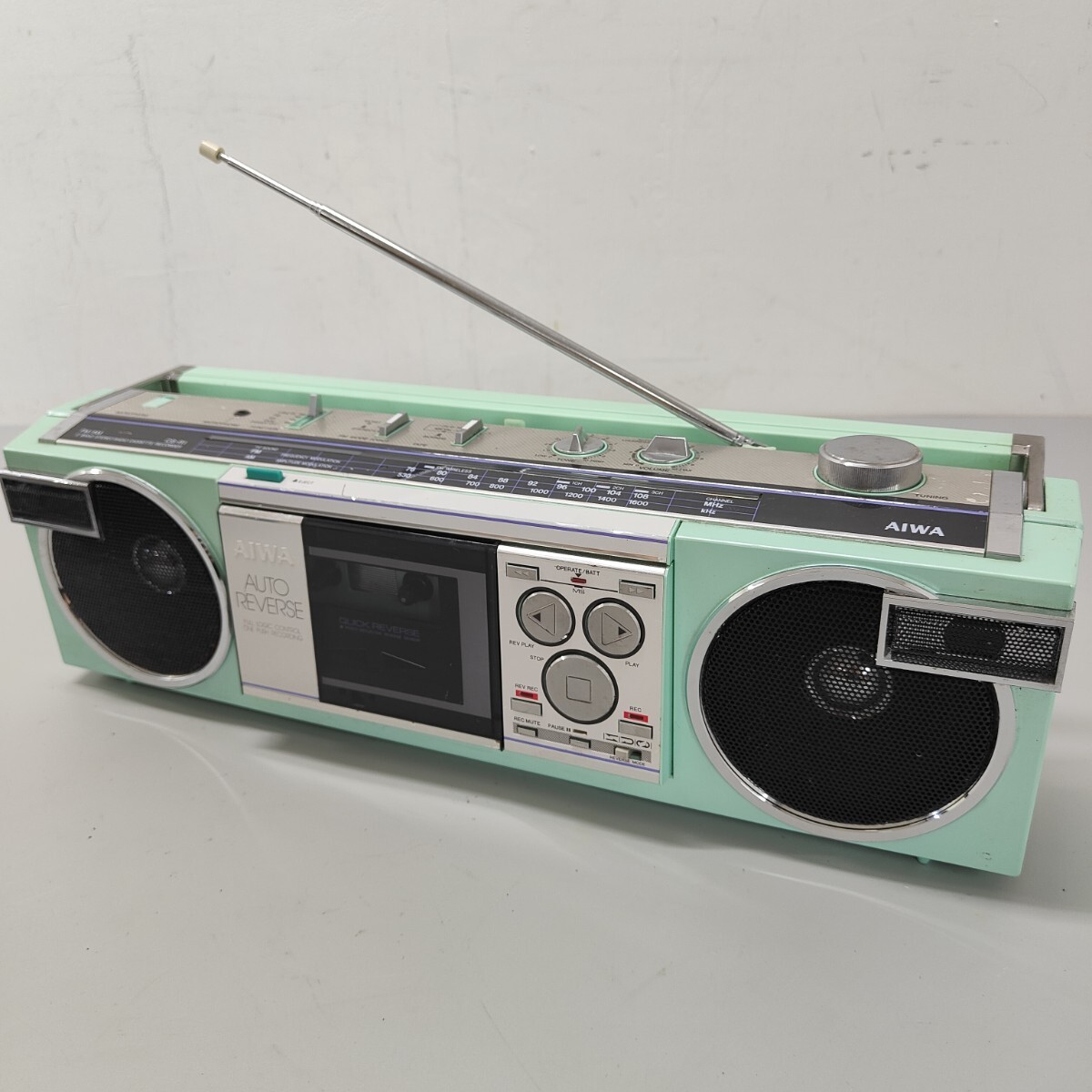 SY AIWA アイワ ラジカセ AM FM オーディオ機器 AUTO REVERSE 日本製 2 BAND STEREO RADIO CASSETTE RECORDER CS-R1 昭和レトロ 拍卖