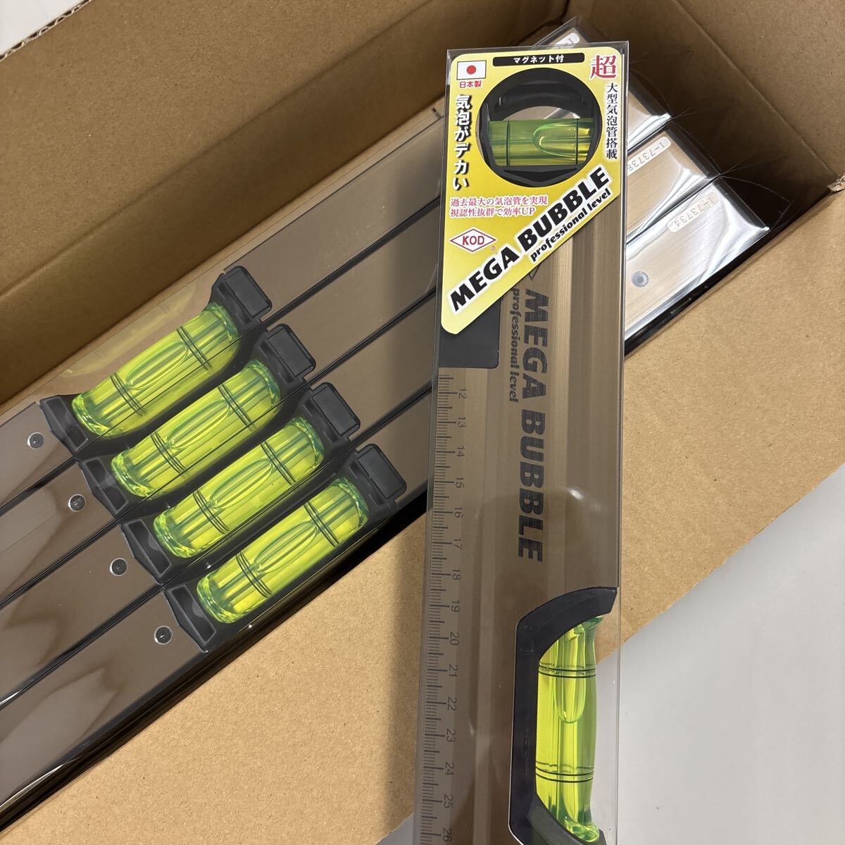 1箱5入 メガバブル マグネット付 アカツキ製作所 L-777M 450MM (64-8590-65)気泡がデカい 超大型気泡管搭載 日本製拍卖