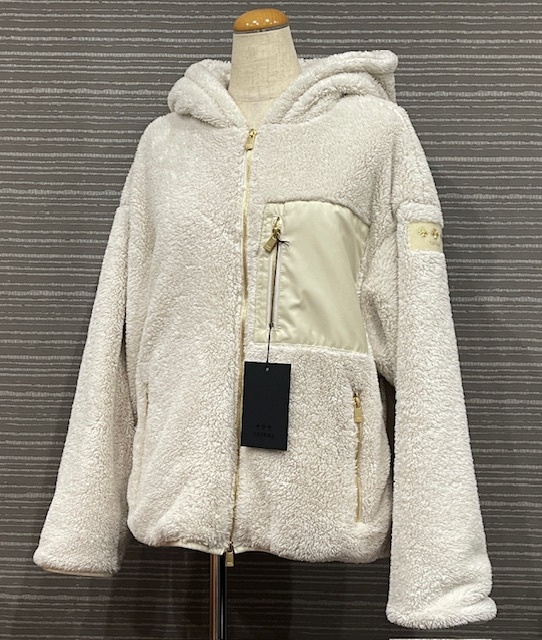 タトラス TATRAS LTAT22A4872-L フリース ボアパーカー ジャケット サイズ04(XL) アイボリー オーバーサイズコーデ 試着程度のUSED品拍卖