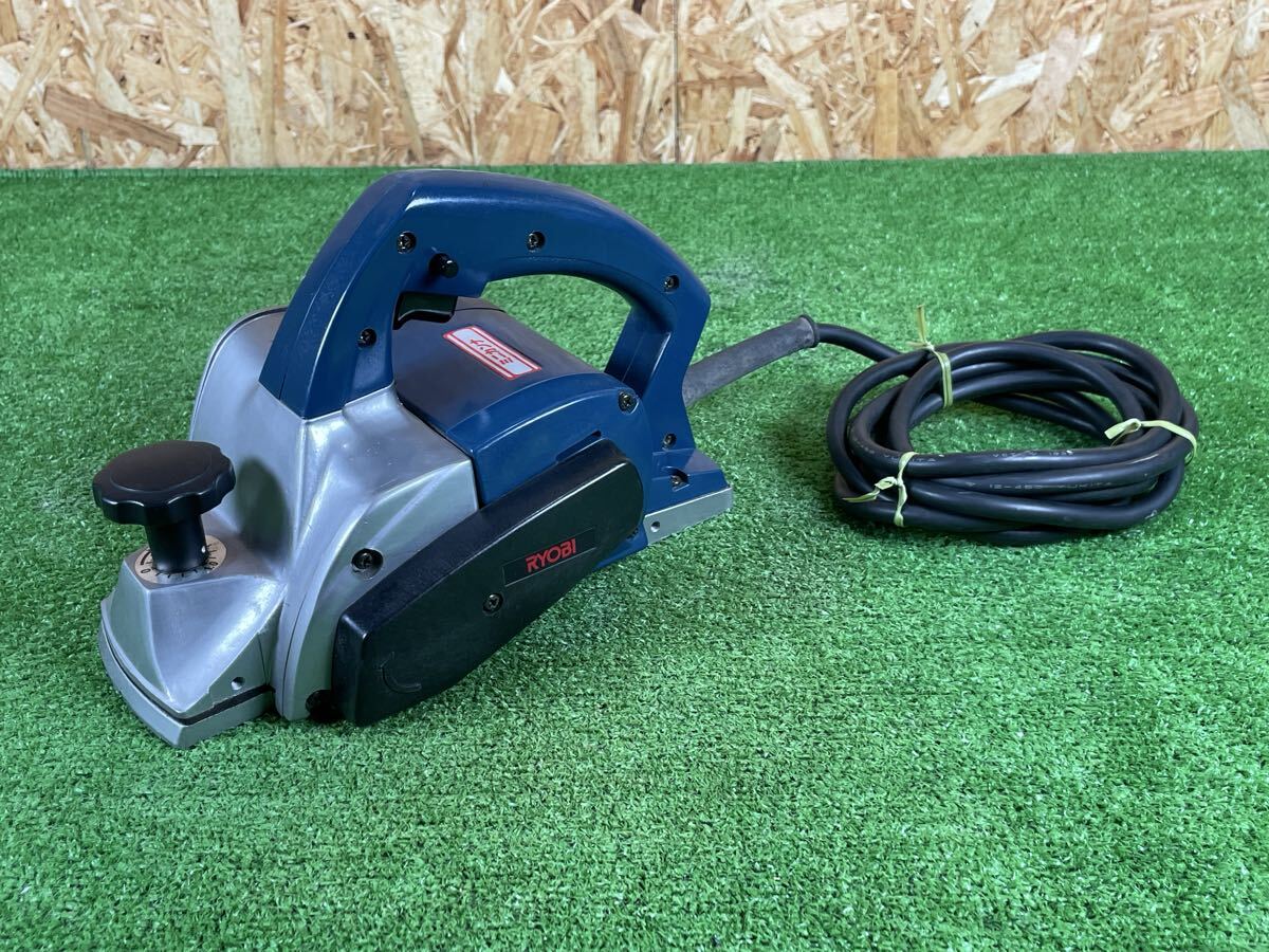 10B8 ミニカン 電動カンナ RYOBI リョービ L-120N 電気カナン 100V 研磨 研削 中古動作品 かんな拍卖