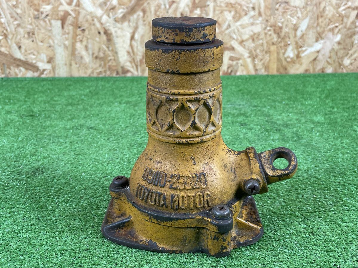 10B34 ダルマジャッキ ジャッキ トヨタ 2ton 2t 09110-25020 STO ボトルジャッキ 自動車 中古 ハンドル欠品拍卖