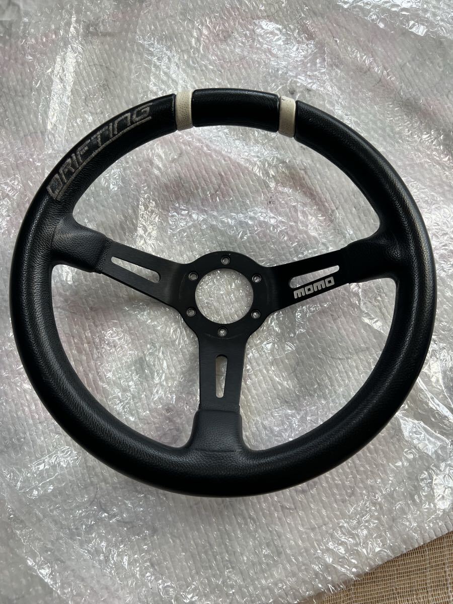 momo ドリフティング 白 33パイ 正規品 ディープコーン レザーステアリング 程度良好拍卖