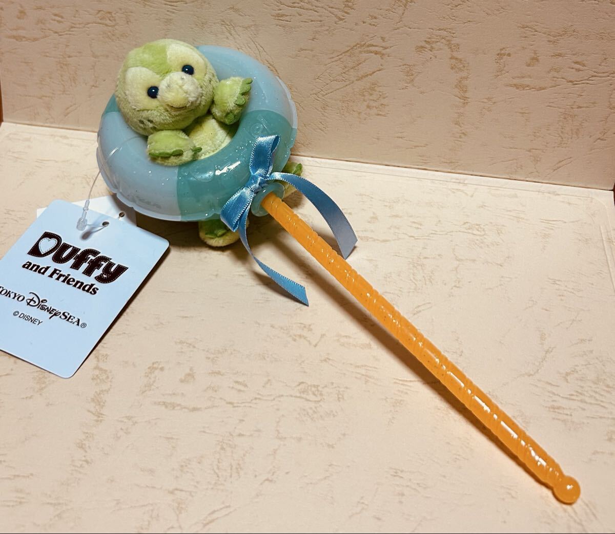 オルメル ダッフィーアンドフレンズ ぬいぐるみバッジ 浮き輪 カラフルハピネス ディズニーシー フィルドウィズジョイ 新品拍卖