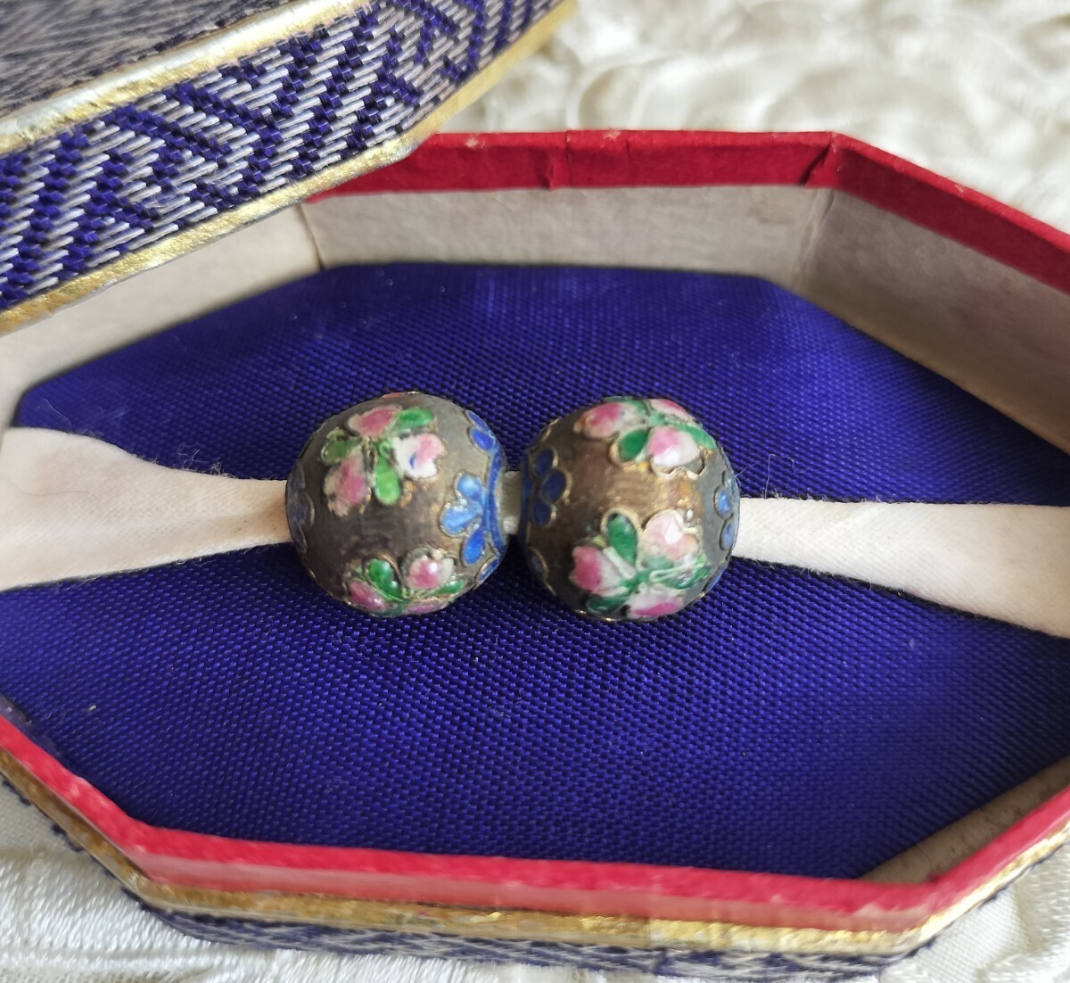 緒締め玉 とんぼ玉 七宝 和装小物 時代物 骨董 アンティーク 値付け拍卖