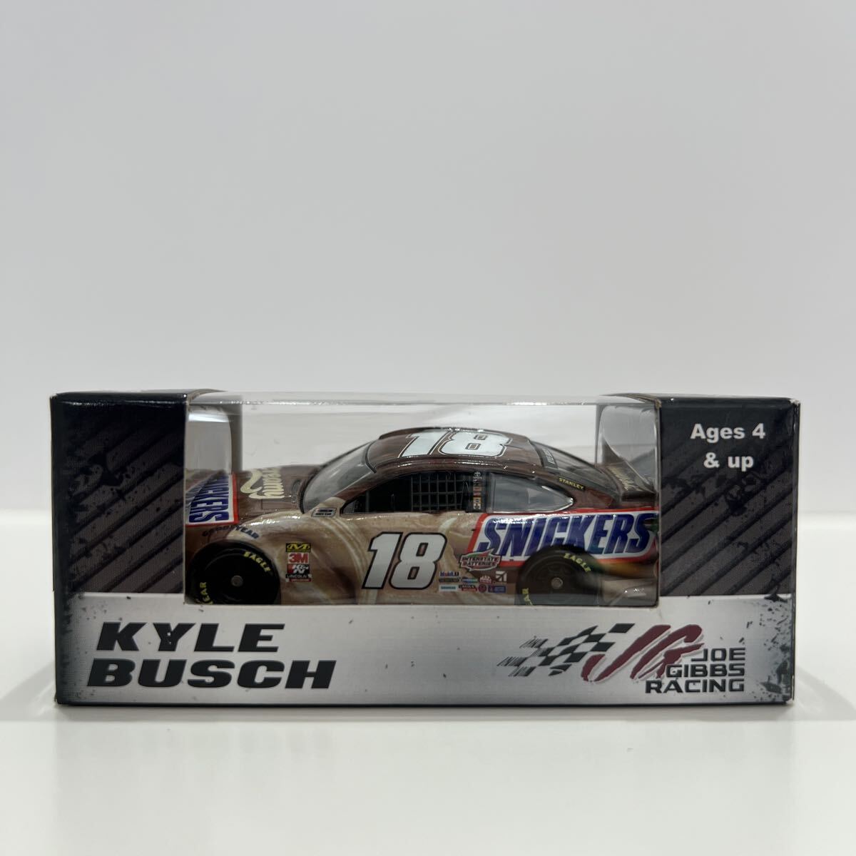 1/64 NASCAR KYLE BUSCH 2019 カイル ブッシュ ♯18 SNICKERS 2019 トヨタ カムリ リミテッドエディション ミニカー レーシングカー拍卖