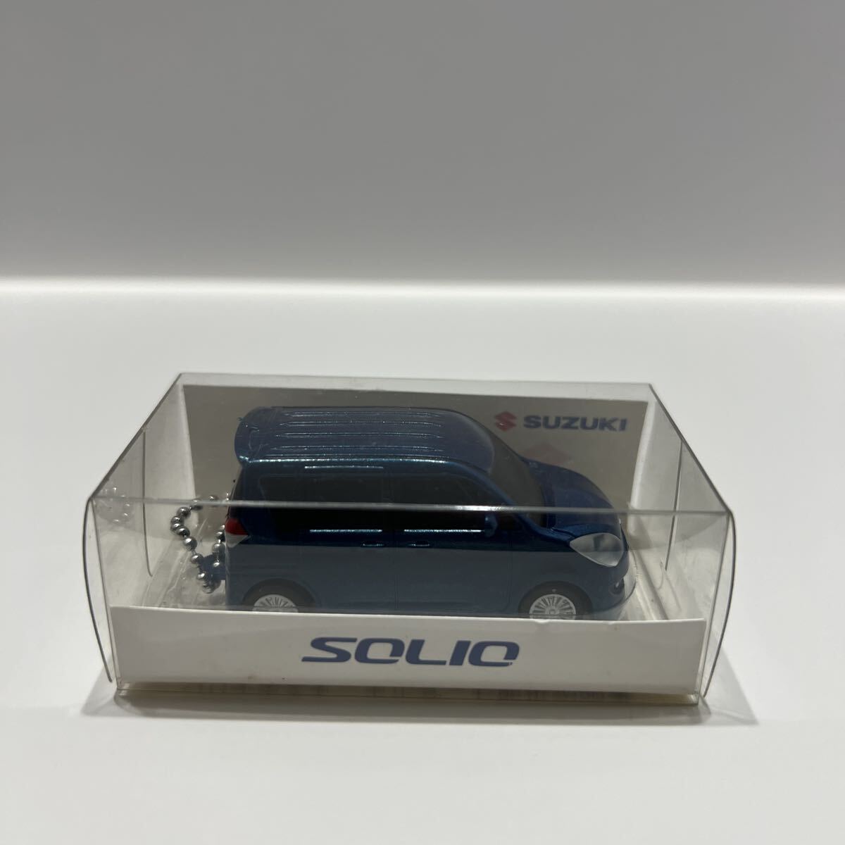 非売品 LEDライト キーホルダー スズキ ソリオ SUZUKI SOLIO 青 ブルー LED 走るキーホルダー カラーサンプル プルバックカー ミニカー拍卖