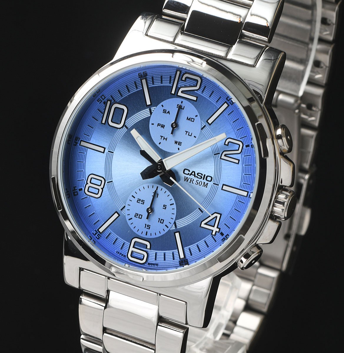 逆輸入カシオ 入手不可能 美しく磨き上げられた鏡面加工ステンレス 新品1円 鮮やかなスカイブルー 50m防水 腕時計 未使用 CASIO メンズ拍卖