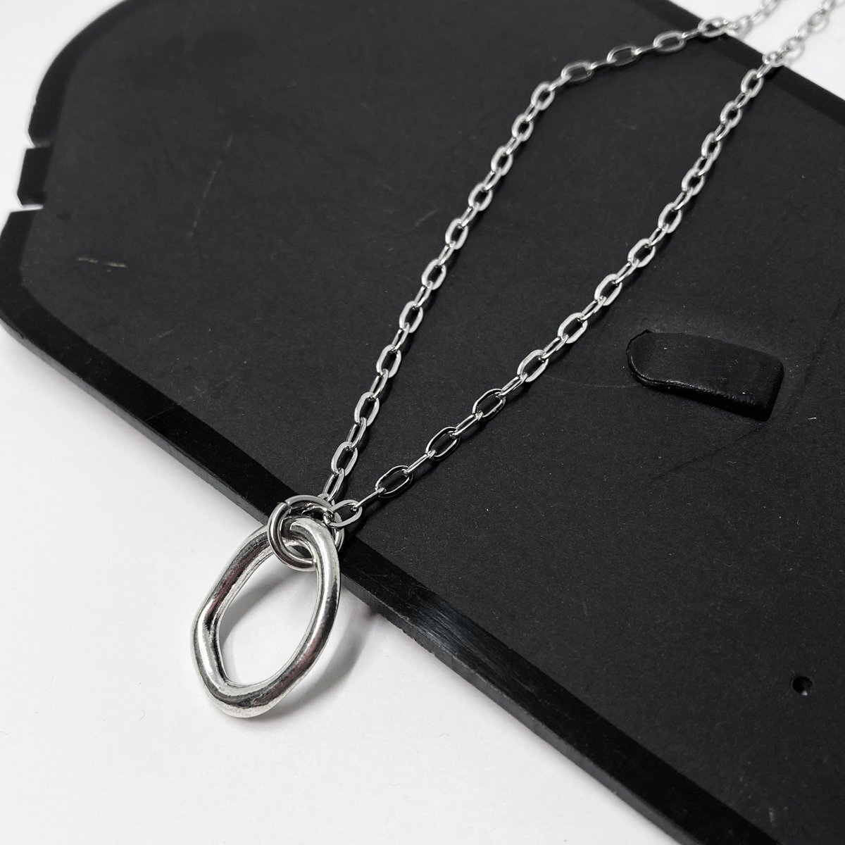 メガネホルダーリングネックレス チェーン 2.5mm幅 70cm付き リング内径約15x10mm NG14拍卖