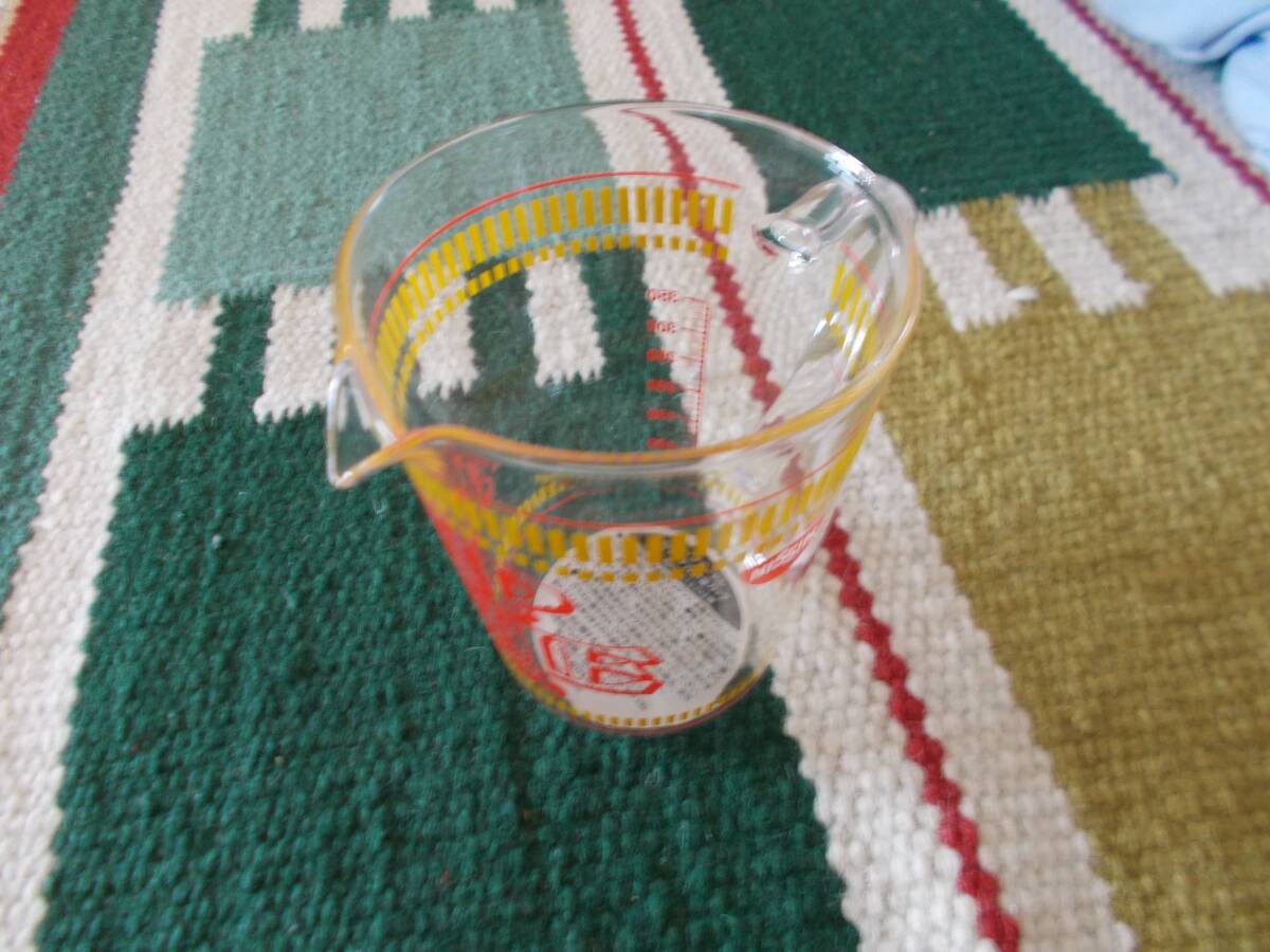 カップヌードル オリジナル 計量カップ(ガラス製)拍卖