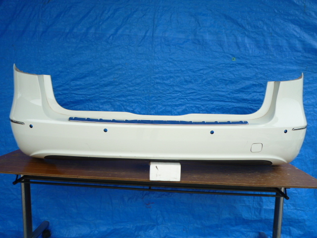 BJ527 ベンツ W246 Bクラス リアバンパー 白 A2468850025拍卖