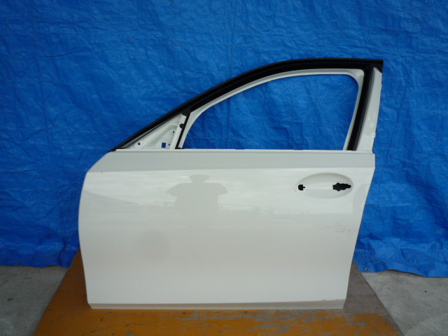 BJ719 BMW G20 3シリーズ フロントドア 左 白拍卖