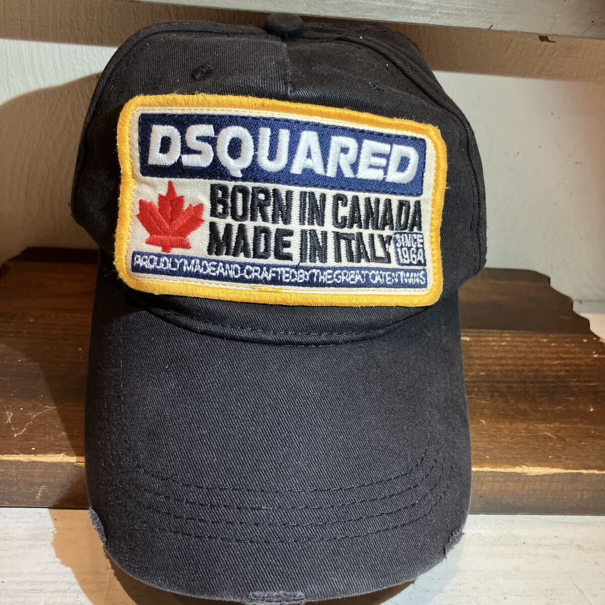 ディースクエアード 帽子 黒 カナダ刺繍ロゴキャップ ワッペン 検) ビンテージ ブラック DSQUARED D2 フリーサイズ ビンテージ拍卖