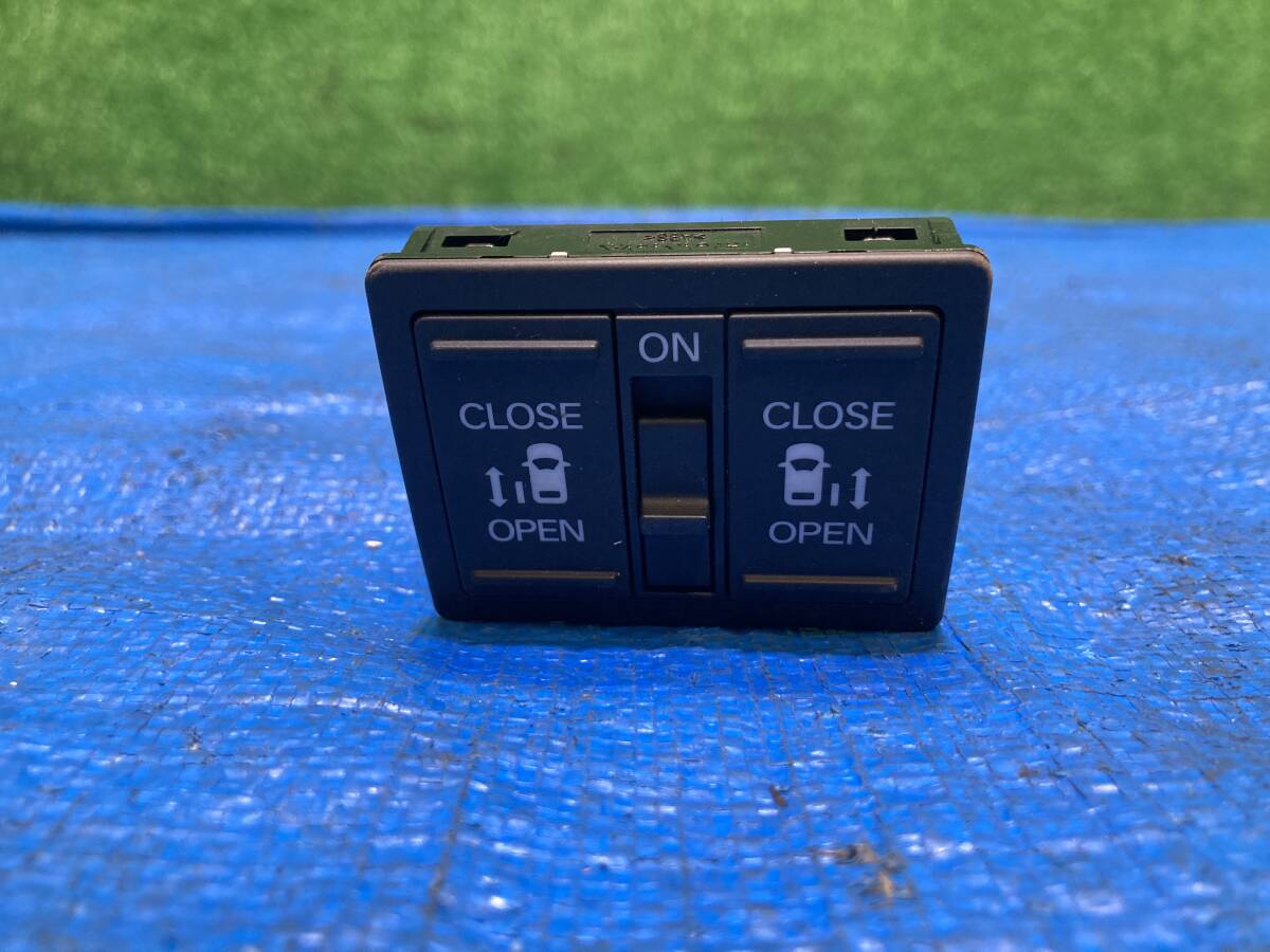 ホンダ N-BOX DBA-JF3 S07B パワースライドドアスイッチ 左右セット 35385-TTA-J014-M1 管26269拍卖