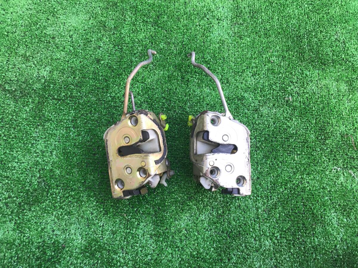 EA11R カプチーノ 5MT F6A (G6) ドアロック アクチュエーター 左右 拍卖