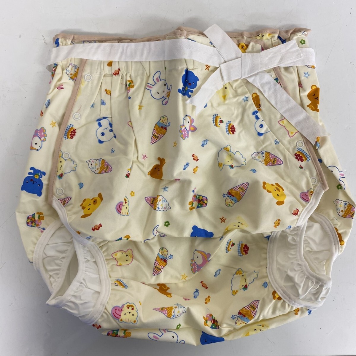 未使用 大人用おむつカバー LLサイズ 動物 アイスクリーム バンビ レトロ柄 新品 介護用拍卖