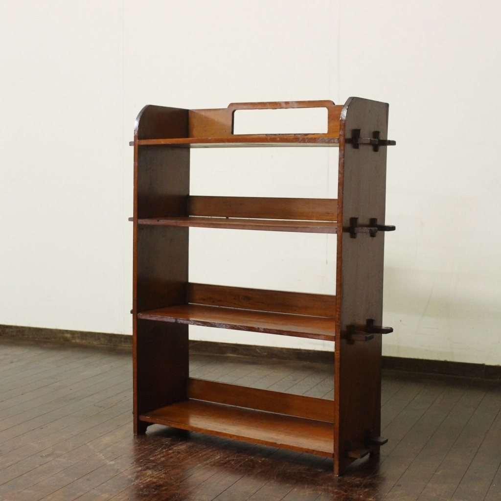 新入荷!アンティーク・レトロ 古い風合いが良い楔留め本棚 本箱/収納棚/古民家/ナチュラル/食器棚/店舗什器/オープンラック/棚/昭和拍卖