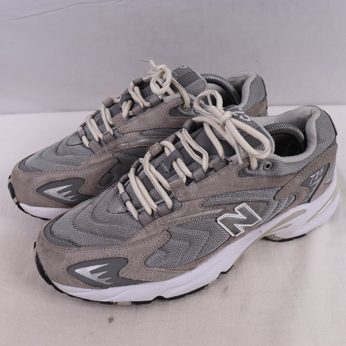 725 ニューバランス 27.0cm/New Balance ML725P グレー 灰色 シルバー 中古 古着 スニーカー メンズ yy685拍卖