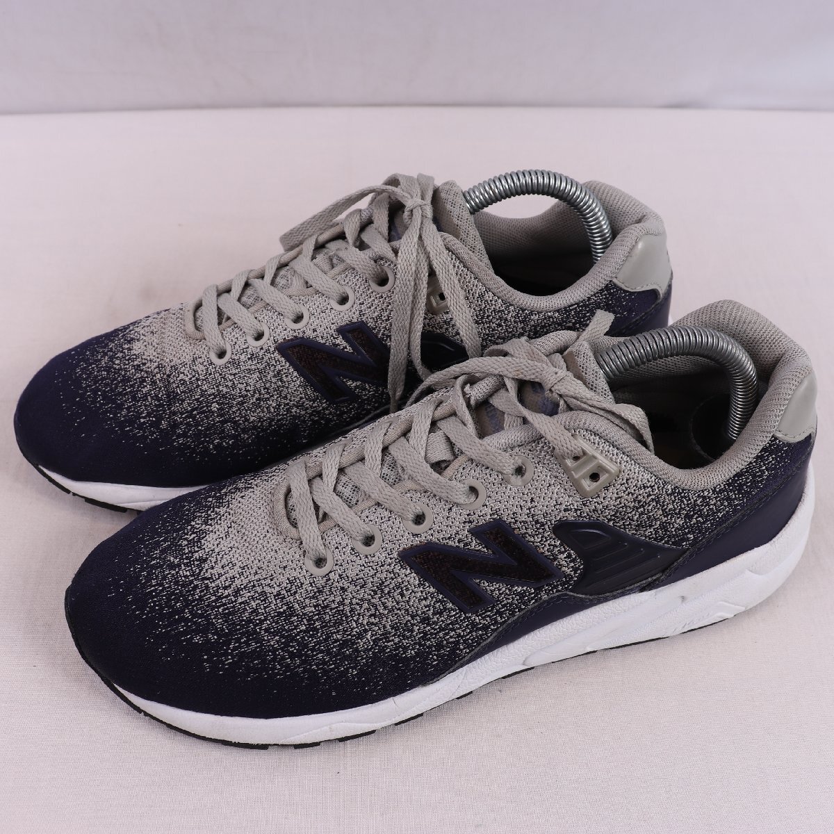 580 ニューバランス 25.5cm/new balance 紺 ネイビー 灰 グレー 中古 古着 メンズ スニーカー yy7069拍卖