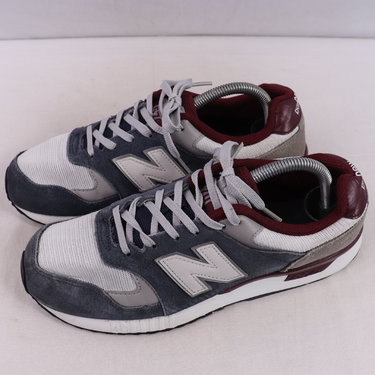 570 ニューバランス 26.0cm/new balance 灰 グレー エンジ 白 ホワイト 中古 古着 メンズ スニーカー yy7106拍卖