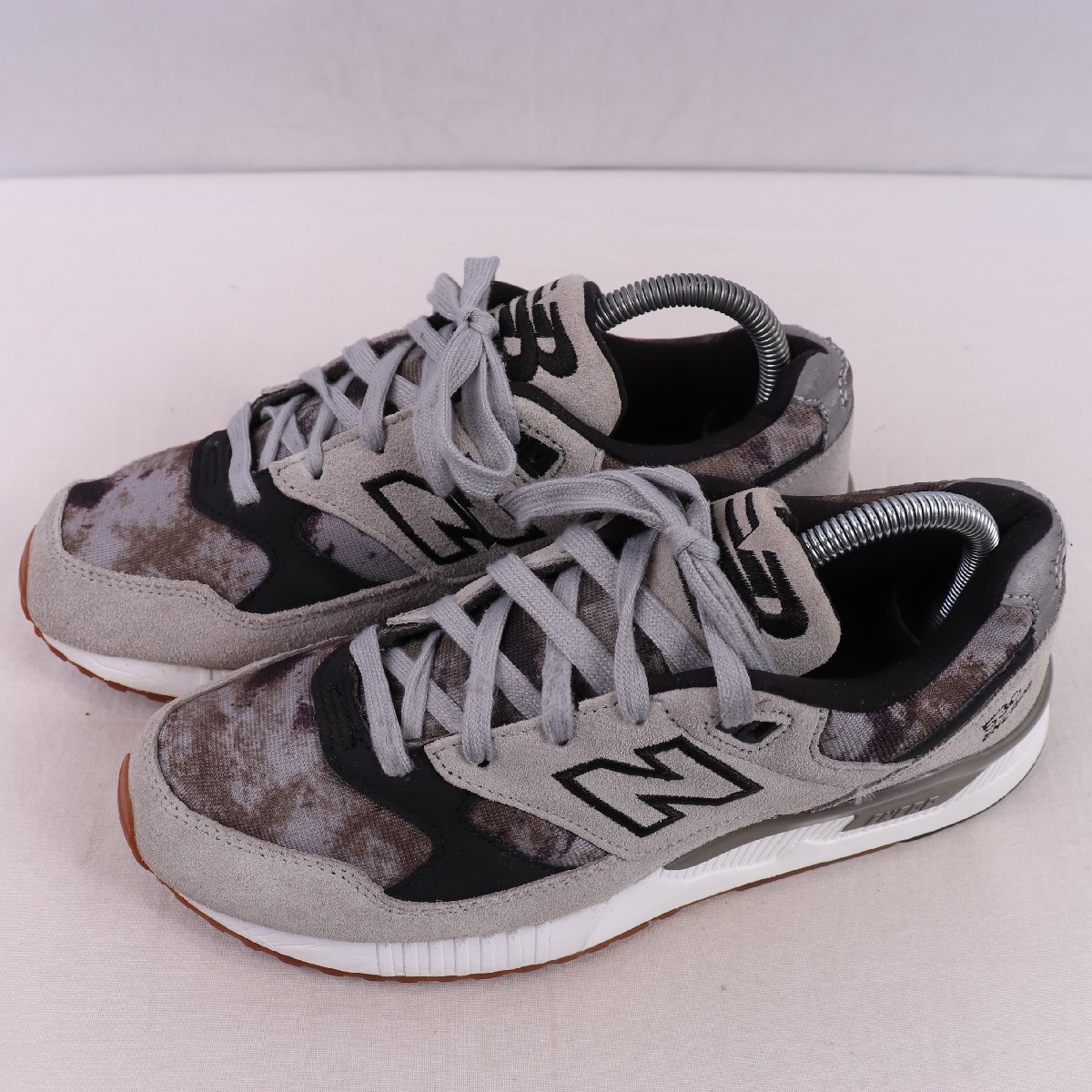 530 ニューバランス 25.5cm/new balance 灰 グレー 黒 ブラック 中古 古着 レディース スニーカー yy7118拍卖