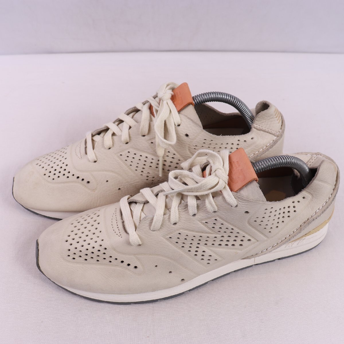 996 ニューバランス 27.0cm/new balance ライトグレー ベージュ 中古 古着 スニーカー メンズ yy7140拍卖