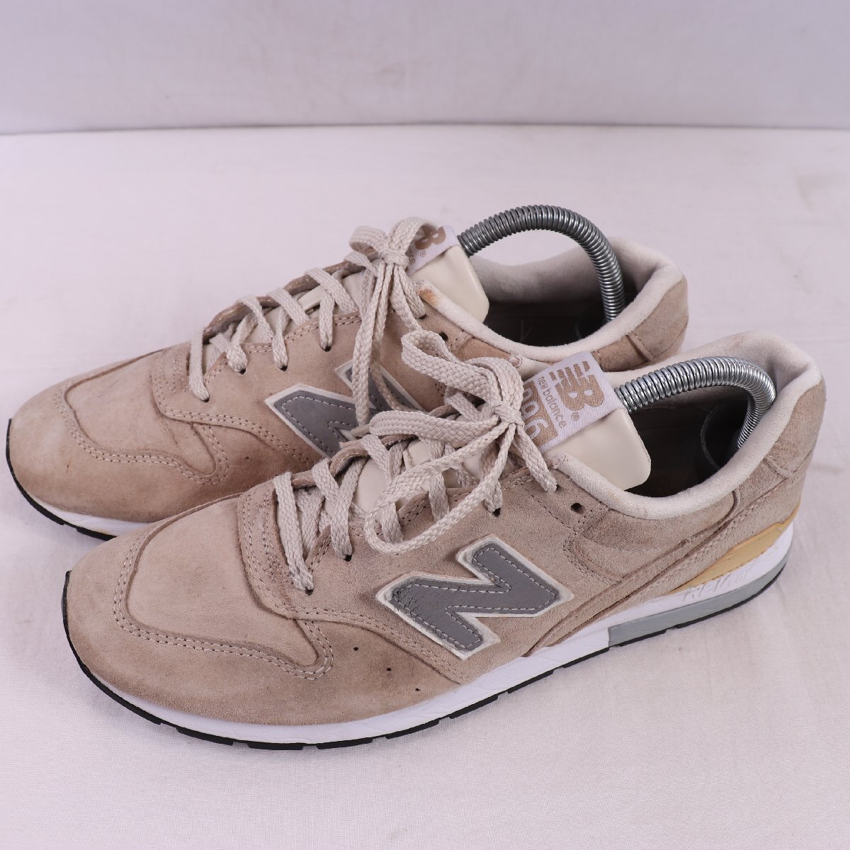 996 ニューバランス 26.5cm/new balance 灰 グレー 銀 シルバー 中古 古着 メンズ スニーカー yy7168拍卖
