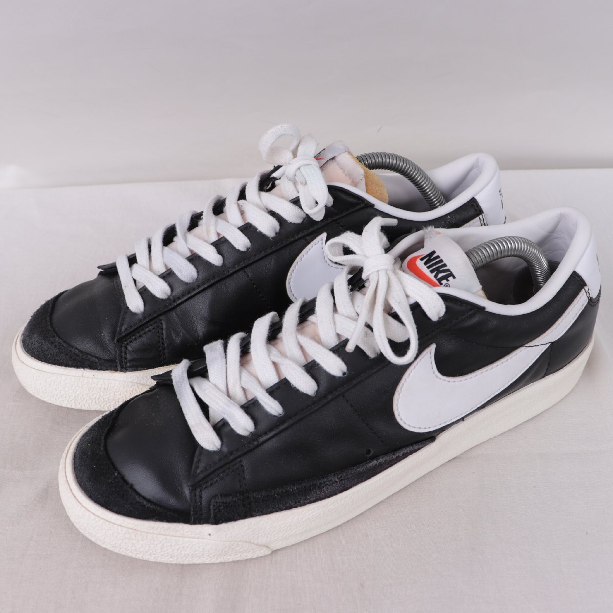 BLAZER LOW 77 VNTG 27.0cm/NIKE ブレーザー LOW '77 ヴィンテージ ナイキ 古着 中古 黒 ブラック 白 メンズ スニーカー xx9477拍卖