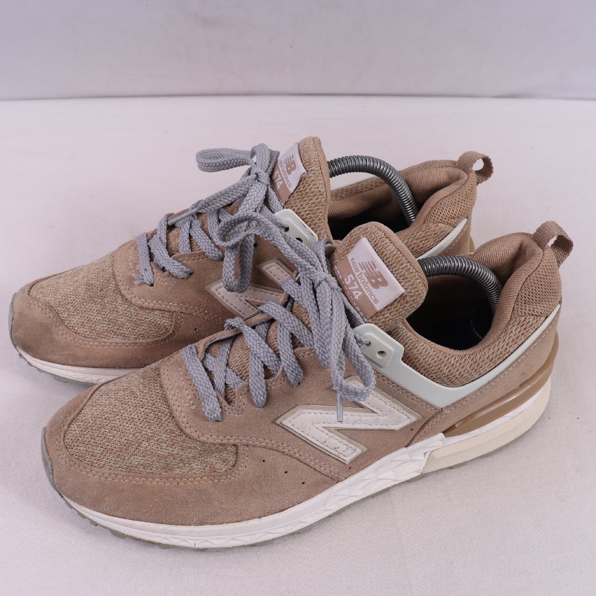 574 ニューバランス 27.0cm/new balance ベージュ 白 ホワイト 銀 中古 古着 メンズ スニーカー yy7286拍卖