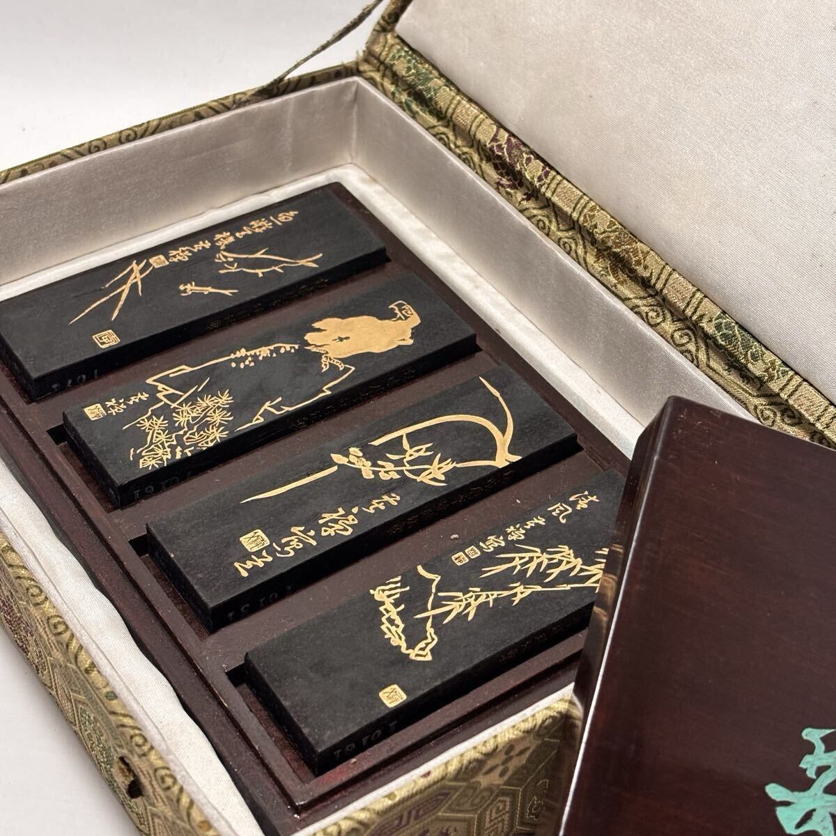 《高級墨セット》中国名画名家選硯 創海藝術社 高級墨 模南唐李廷珪法製 古法油煙 書道文房四宝 桐箱付 中国墨 書道具 古墨 墨 書道 中国拍卖