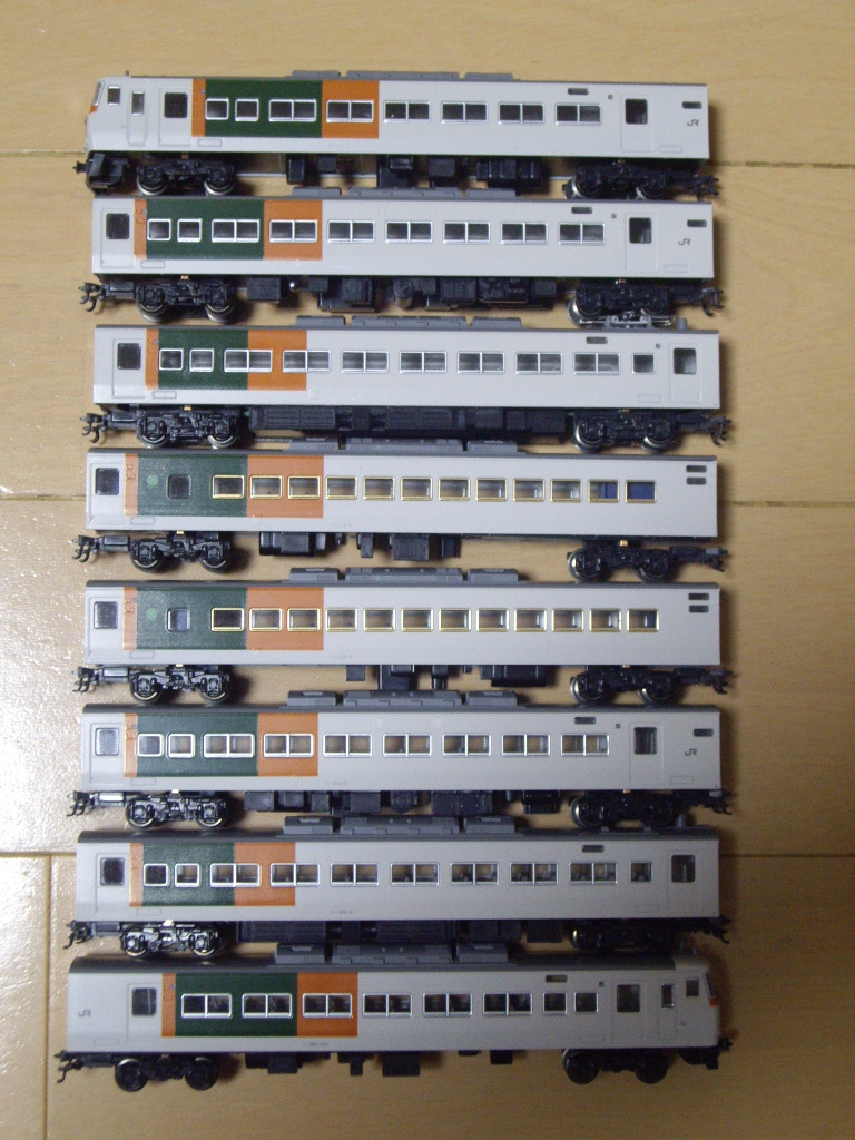 kato 185系 新塗装 8両セット 品番10-224 動力車動作・ライト点灯確認済み拍卖