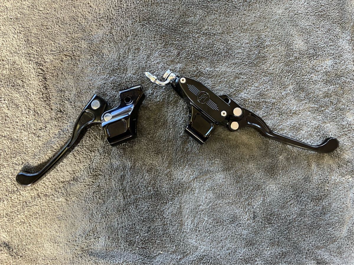 ハーレー パフォーマンスマシン ブレーキマスター&クラッチレバー拍卖