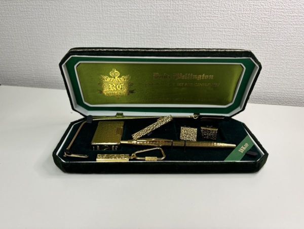 Y373-X13-477 Royal Castle 紳士セット オリジナルギフトセット カフスボタン ライター ボールペン等 現状品①拍卖