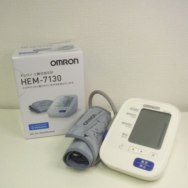 Y251-X11-491 OMRON オムロン HEM-7130 上腕式血圧計 ※動作未確認 現状品②拍卖