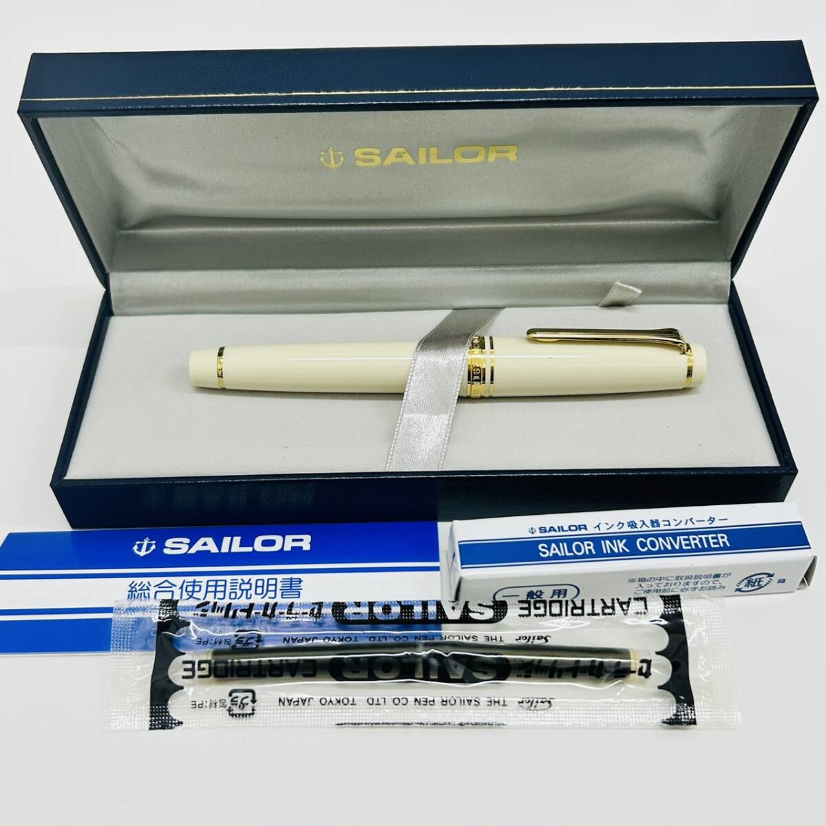 #573 SAILOR セーラー ペン先 21K 21金 キャップ式 万年筆 筆記用具 文房具 ステーショナリー ホワイト系×ゴールド系  未使用品拍卖