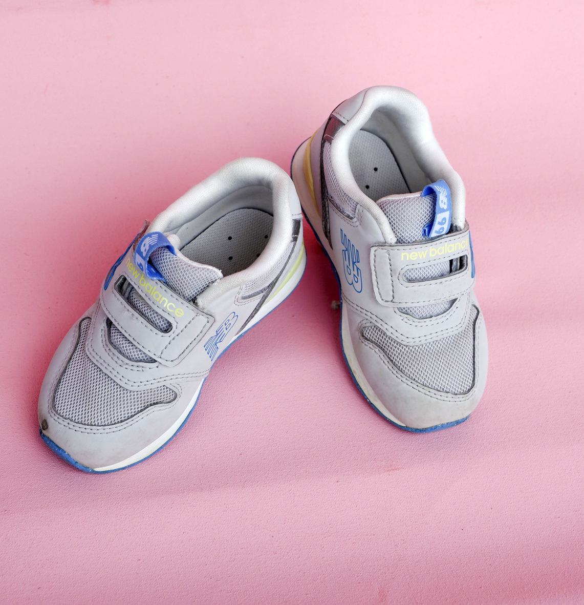 キッズシューズ newbarance 14.5cm ライトグレー拍卖