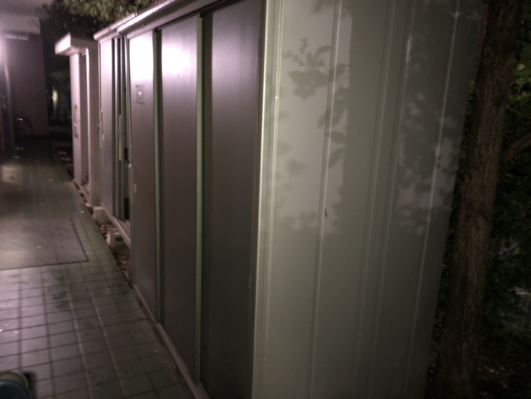 YODOKO ヨド物置 H1,890×W2,110×D900mm 鍵付き 解体済み エリア限定 埼玉県川口市発 ⑤拍卖