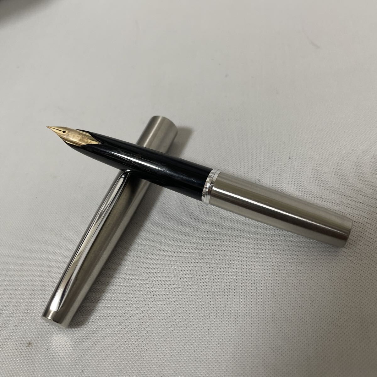 SAILOR セーラー 万年筆 筆記用具 シルバーカラー ペン先 14K 刻印有り拍卖